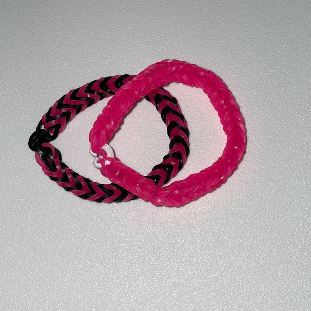 Neon Pink Bracelet Pack!  🔆🪩